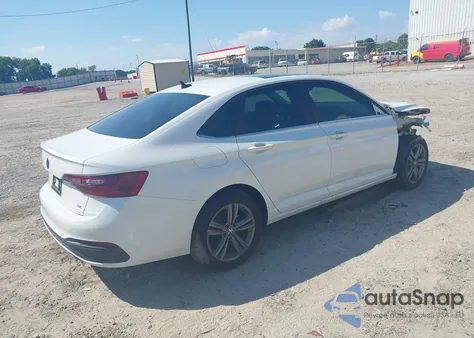 2024 Volkswagen Jetta 1.5T Se из США, поврежденный, VIN 3VW7M7BU4RM096623